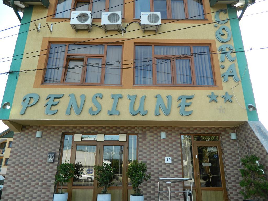 Pensiunea Cora ปีเตช ภายนอก รูปภาพ